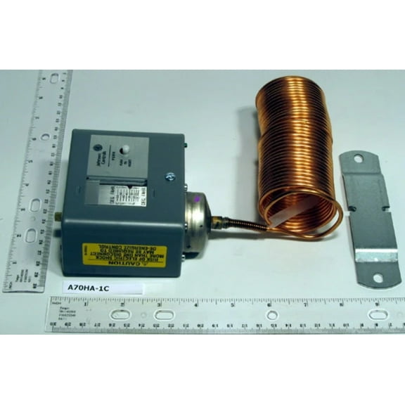 Johnson Controls A70HA-1C - 4 Wire 2 Circuit Temperature Control With Manual R