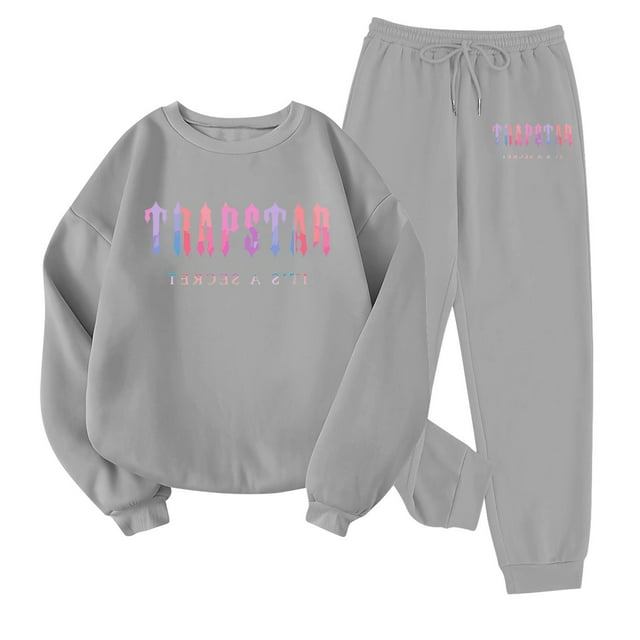 Trapstar Chandails Molletonnés à Col Rond pour Femmes Ensembles Manches Longues Graphiques Chandails Molletonnés pour Femmes Amples Trapstar Style de Rue Hip-hop Chandails Molletonnés à Enfiler+pantalon de Survêtement Ensemble pour Femmes de 2 Vêtements Classiques pour Femmes (Gris, 2TG)