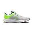 thumbnail image 4 of Zapatillas de running de corte bajo para entrenamiento Nike Quest 4 para hombre, 4 of 5