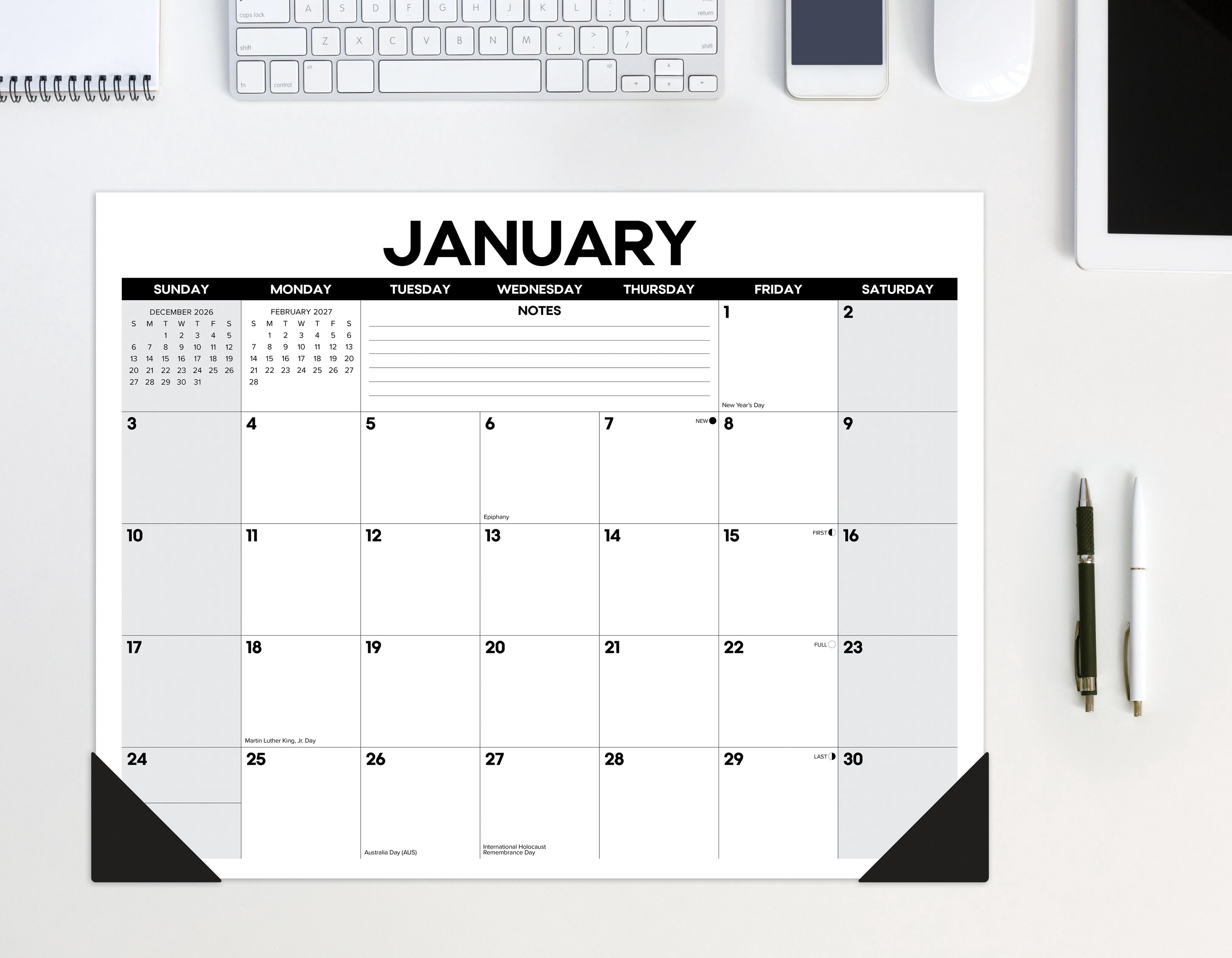 Willow Creek Press Basic 2027 22" x 17" Large Monthly Deskpad (66560)