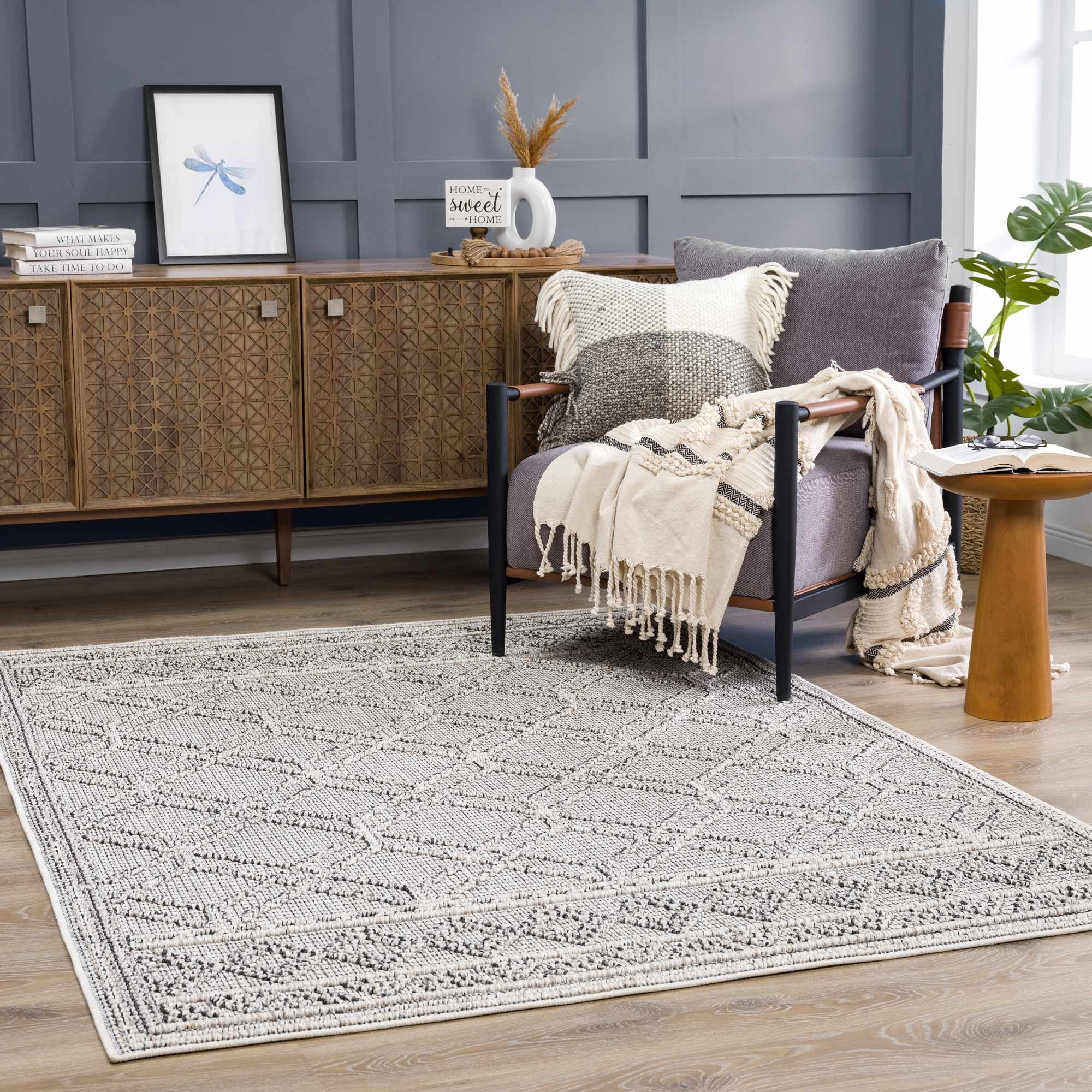 BoutiqueRugs Diah Farmhouse Area Rug - Outdoor Safe - Beige - 2' x 3'