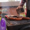 thumbnail image 4 of Pulverizador de aceite Evo de acero inoxidable 18/8, sin aerosol, para aceites de cocina y vinagres de oliva, color morado, capacidad de 16 onzas, 4 of 5