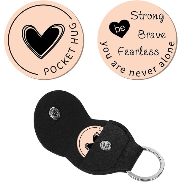 Llavero de cuero sintético con mensaje grabado de doble cara en acero inoxidable con forma de corazón para una relación a distancia.