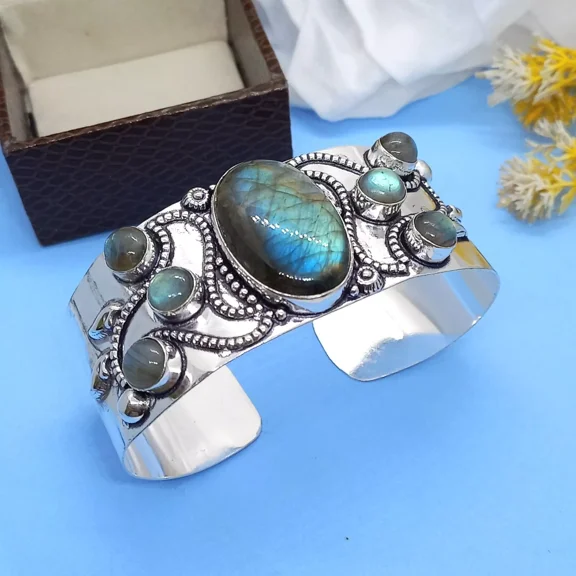 925 Sterling Silver Natural Oval Labradorite Gemstone Jewelry Cuff Bracelet