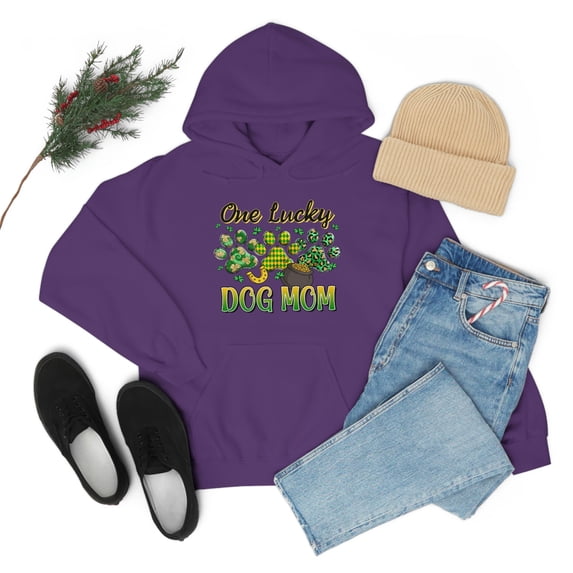 Familyloveshop LLC One Lucky Dog Mom Shirt Womens St Patricks Day Shirts Gifts for Irish, St Patricks Gift for Her, Dog Mom Shirt