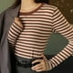thumbnail image 4 of Camiseta informal de rayas con cuello redondo y manga larga para mujer, 4 of 6