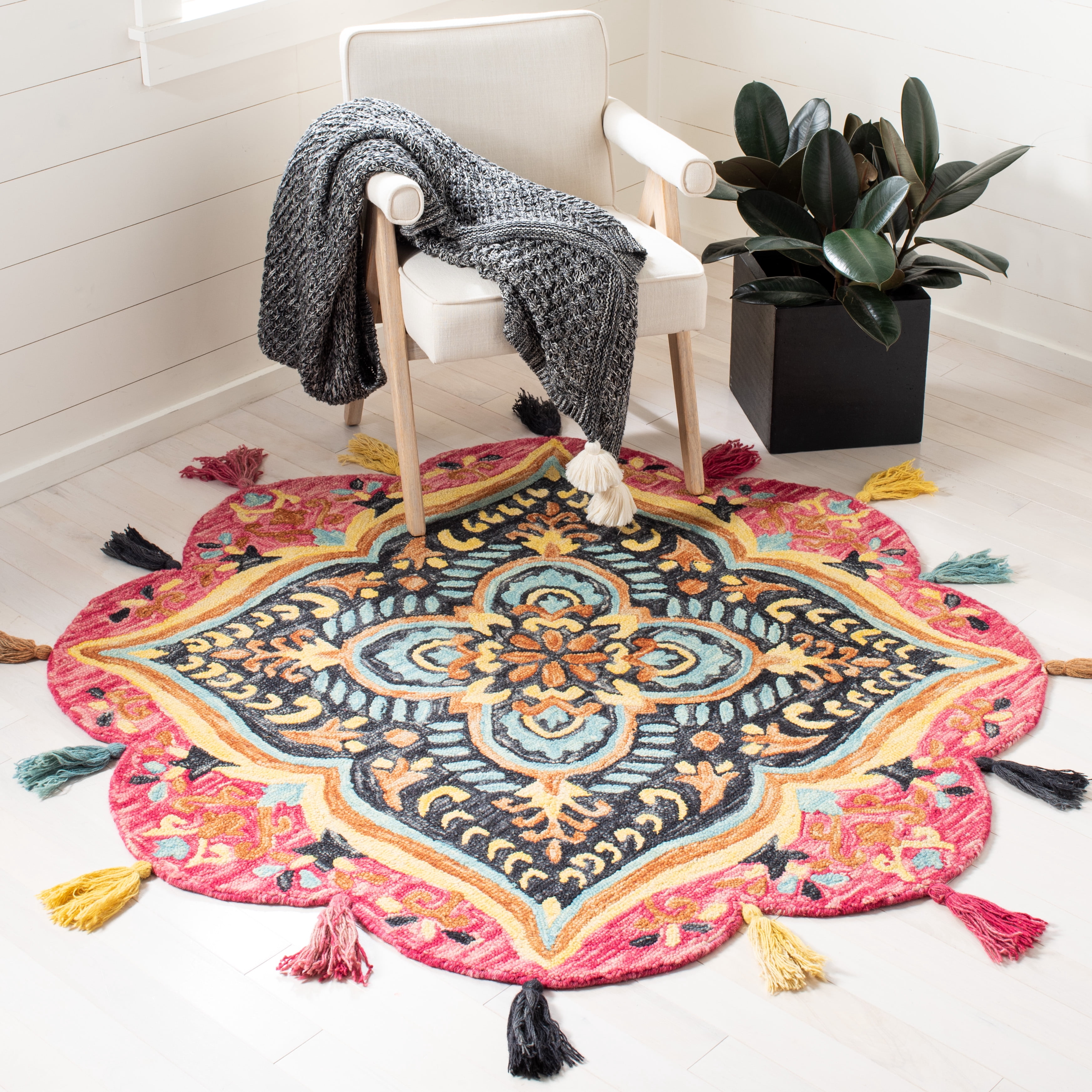 SAFAVIEH Novelty Kebo Floral Wool Area Rug, Pink/Purple, 6' x 6' Round