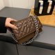 thumbnail image 5 of Sywqhk Bolso De Hombro Con Solapa Y Cadena De Cuero Pu Para Mujer, Bolso Acolchado Con Hilo (Café) Sywqhk Para estrenar, 5 of 9