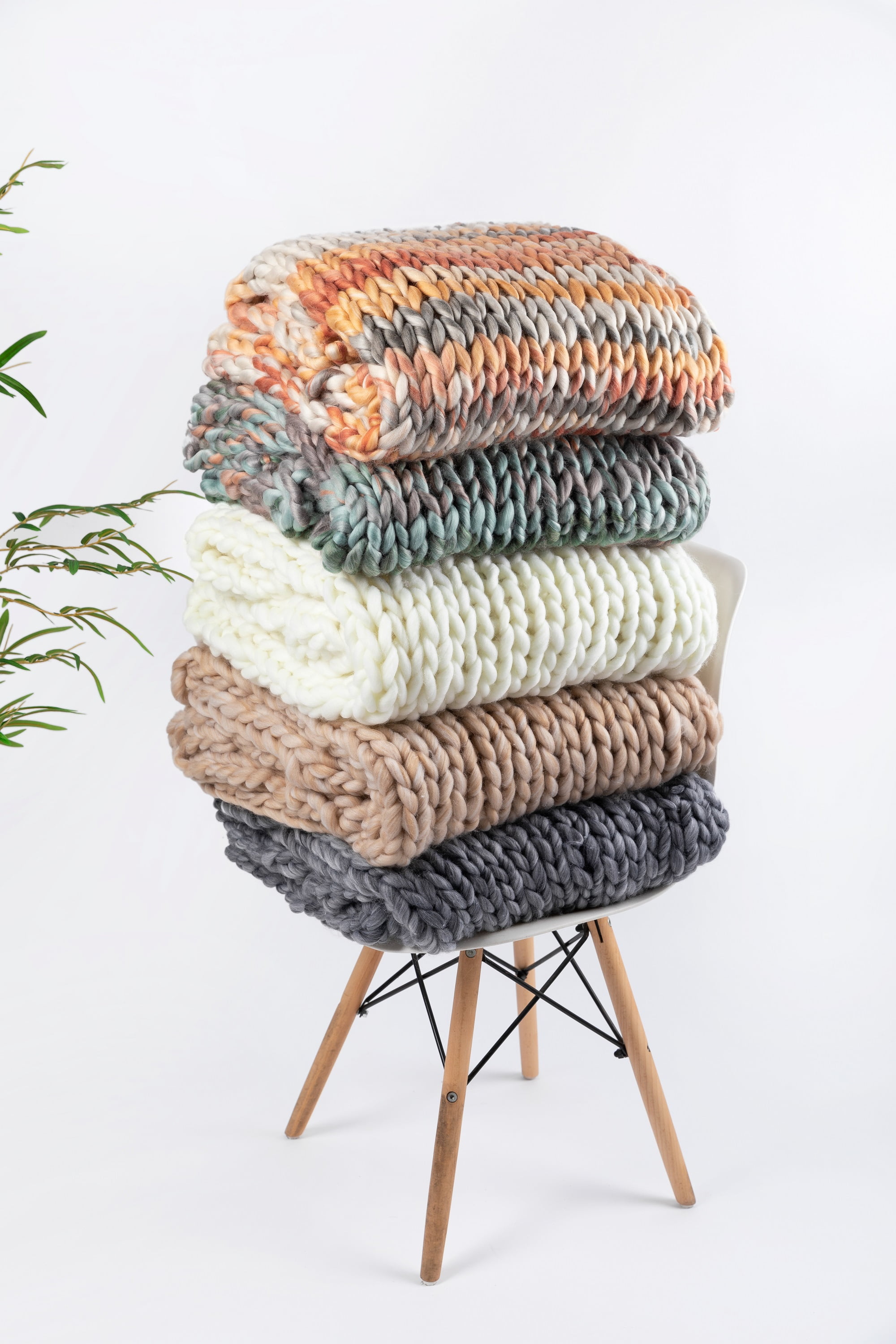 Silver One International Chunky Knitted Throw Blanket, Cream, 50" x 60"