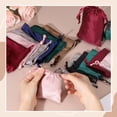 thumbnail image 4 of 12Pcs Bolsas de Terciopelo con Cordón, 4" x 6" Pequeñas Bolsas de Joyería, Regalos de Navidad, Azul, 4 of 7