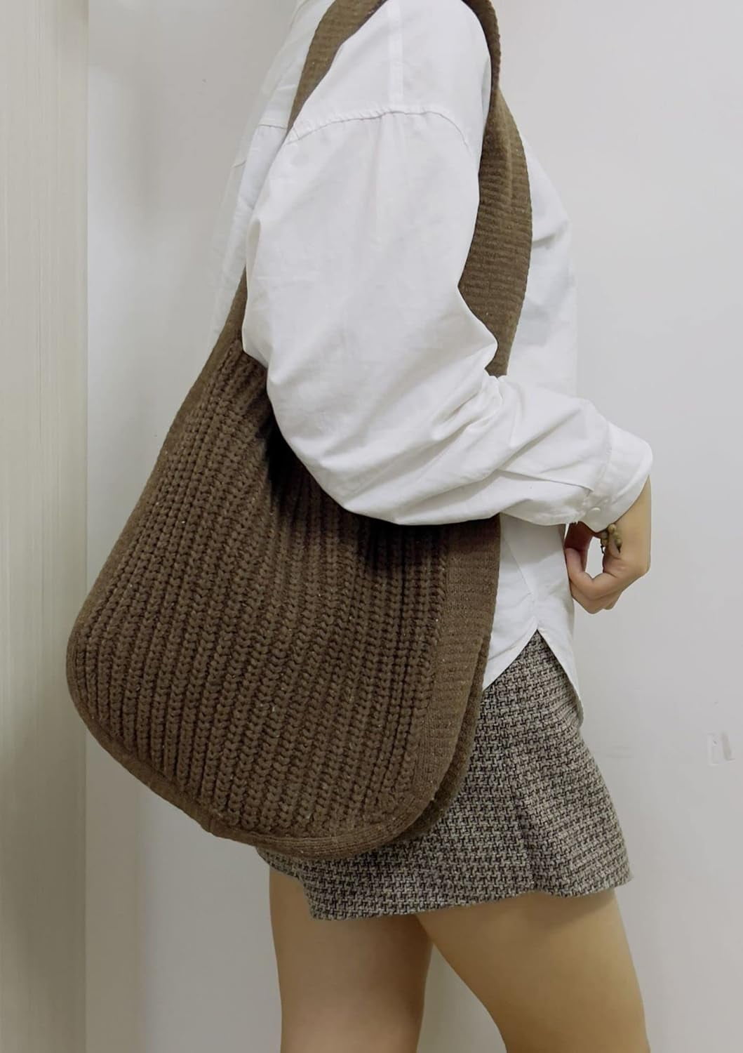 Kukuzhu Large Crochet Tote Bag for Women Casual Hobo Bag Shoulder Bag Retro Knitted Purses Handbag Beach Travel Tote Bag