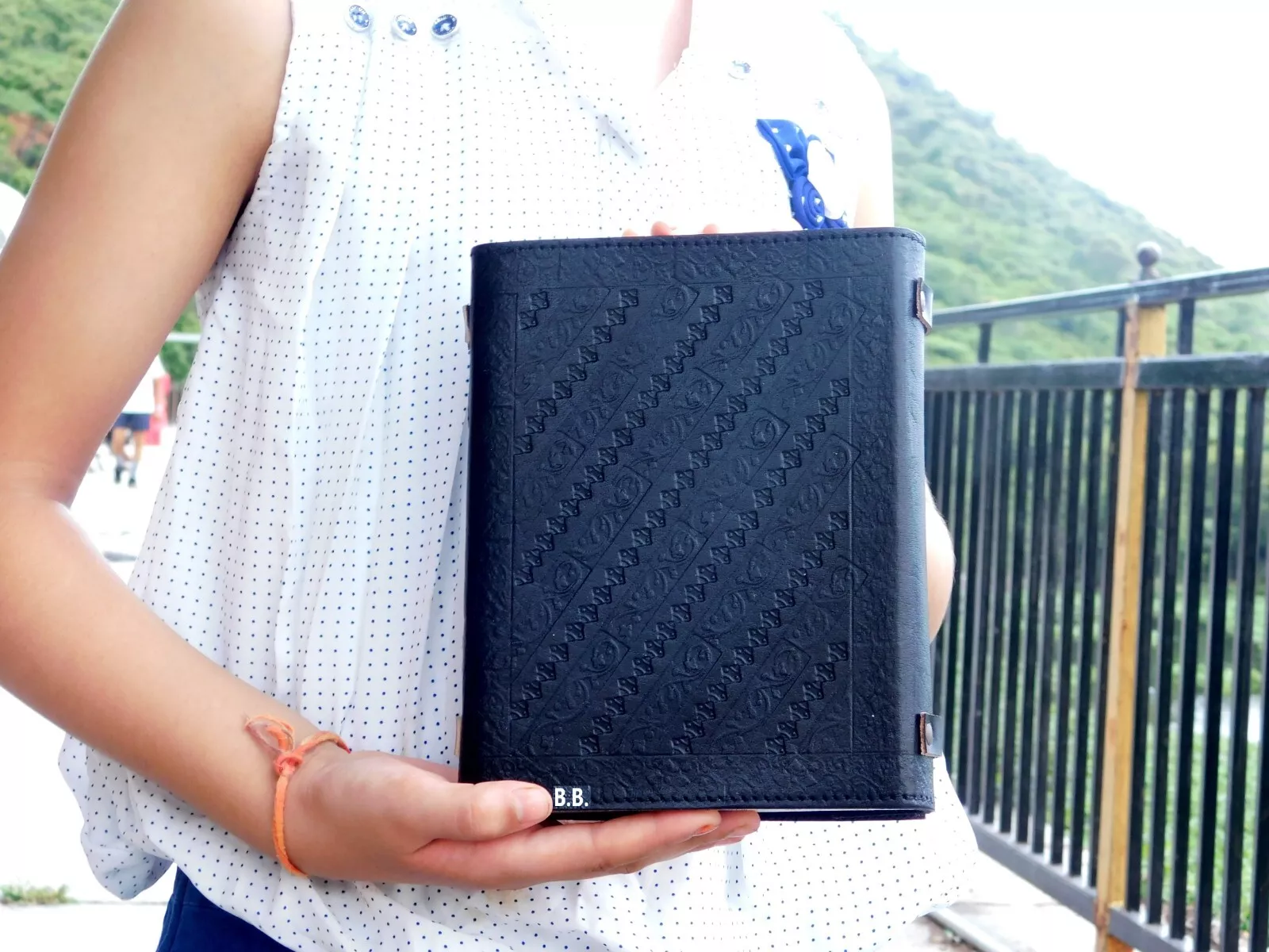 Handcrafted Embossed Design Vintage Leather Bound Journal Diary Rose Quartz Stone Belt Closure Notebook For Men & Women Office Stationary Use