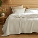 thumbnail image 5 of Manta Bedsure de algodón con cama king, 274 x 229 cm, ligera, color beige, 5 of 9