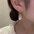 thumbnail image 4 of Boucles d'Oreilles Polyvalentes Nœud Papillon Simple Tempérament en Forme de C pour Femme Aiguille Argentée, 4 of 6