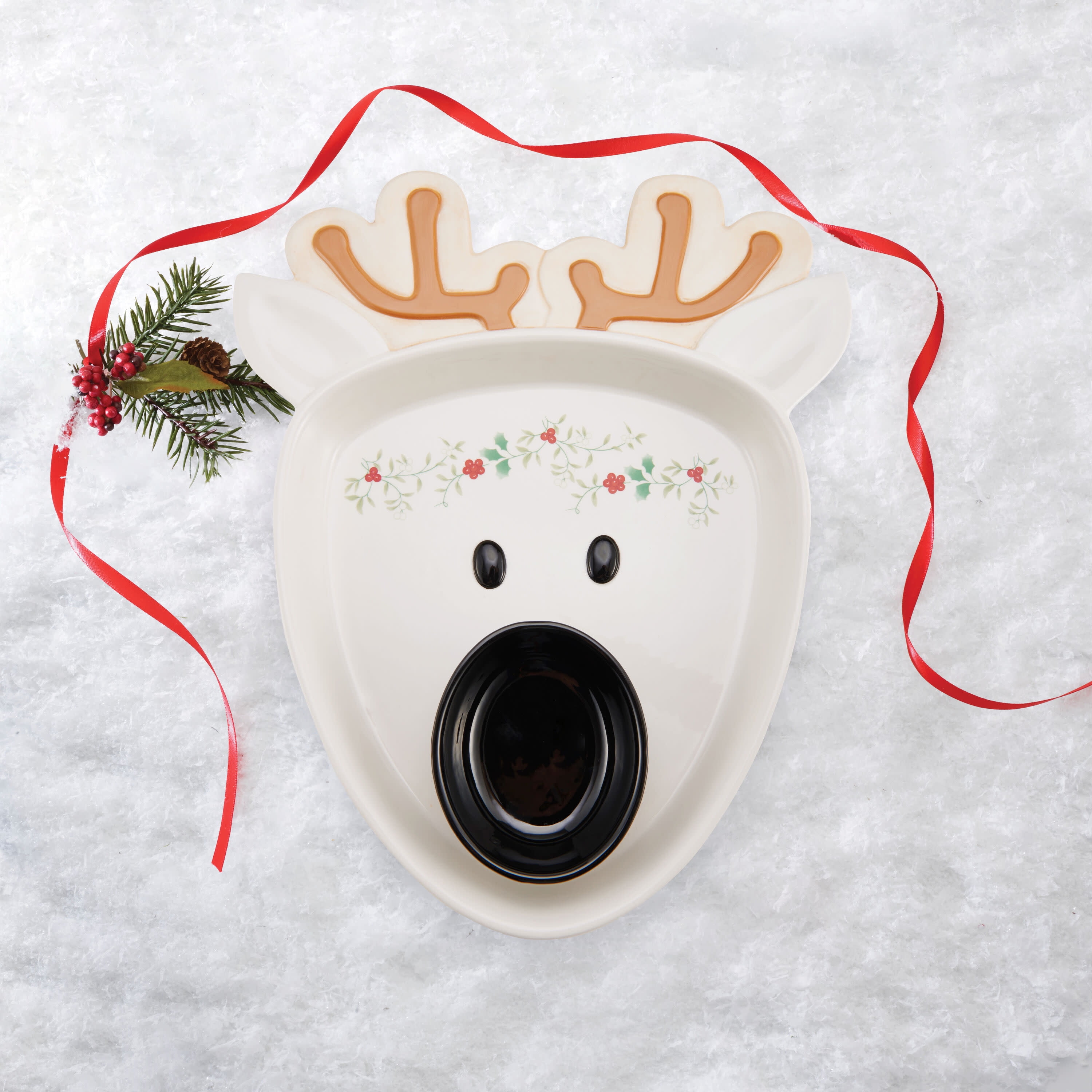 Pfaltzgraff Winterberry Reindeer Chip and Dip Serving Tray