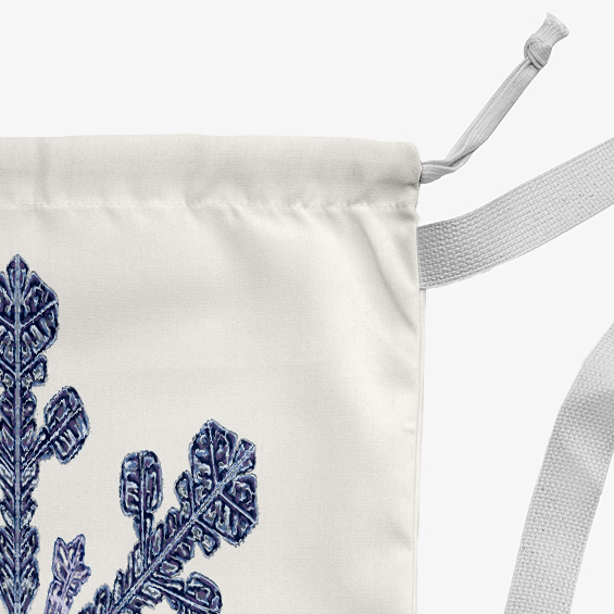 Simply Daisy Canvas Vail 28 x 36 in White Laundry Bag