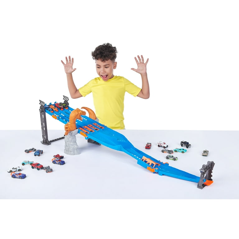 ZURU Metal Machines 4-Lane Raptor Attack Racing Track Toy Set with