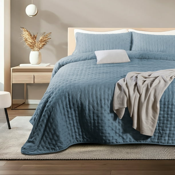 Dreamlab Colcha Ligera con 2 Fundas de Almohada, Capitonado, Ultra Suave.Hipoalergénico. Edrecolcha para Cama. Edredón para Verano y Todas las Estaciones.(Matrimonial 210x240 cm,Trébol,Azul Mezclilla)