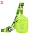thumbnail image 1 of Bolso Bandolera nike sport Cintura Pecho Pareja Hombro 18 * 15 * 5CM, 1 of 4