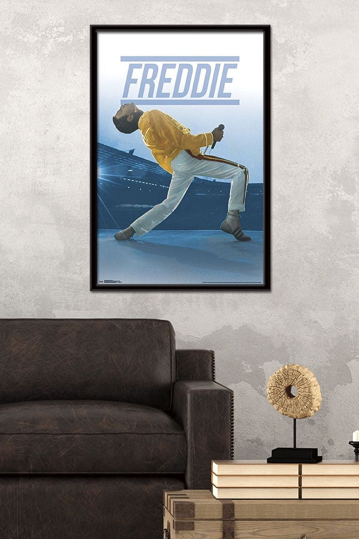 Queen - Freddie Mercury Live Wall Poster, 22.375" x 34", Framed