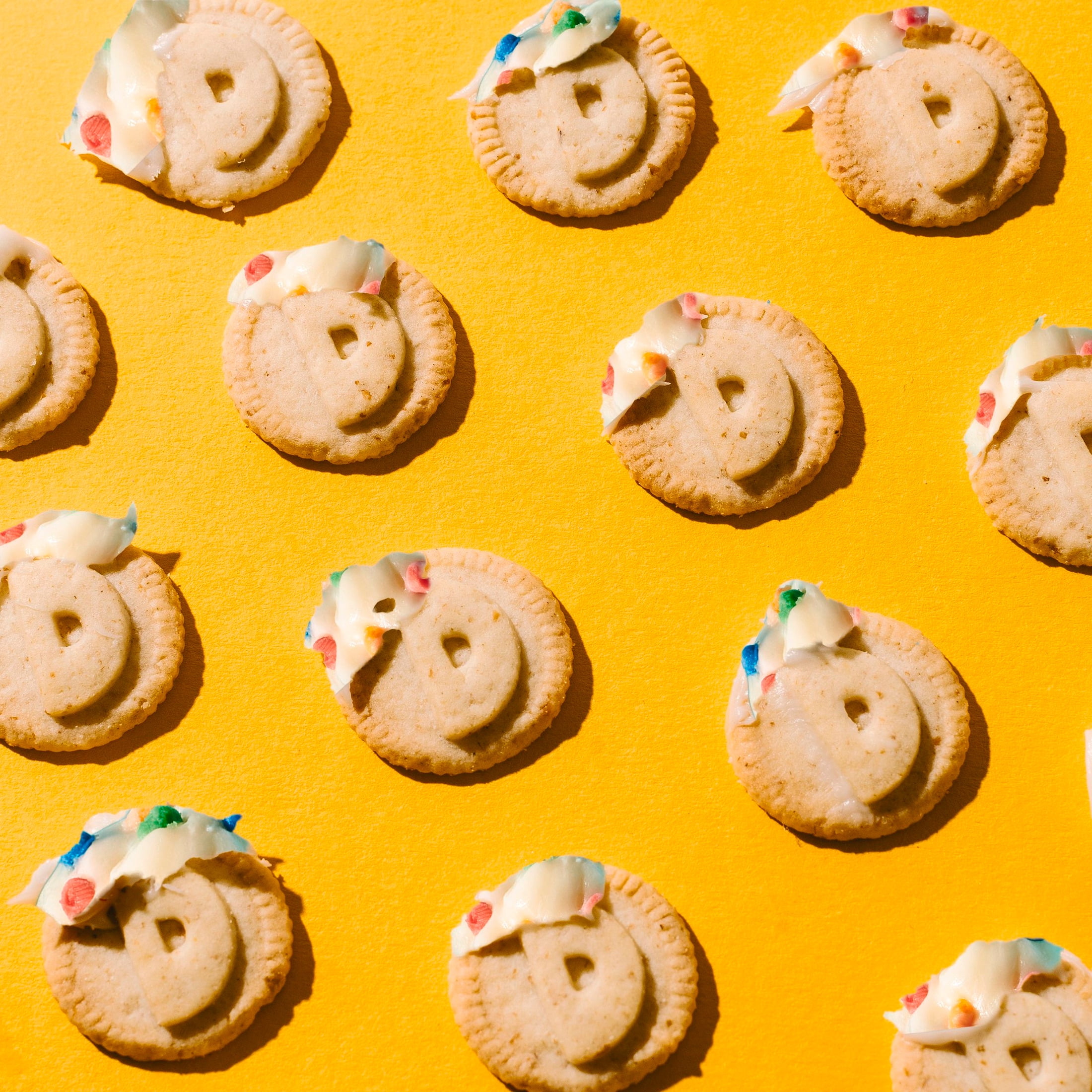 (4 pack) Dunkaroos Vanilla Cookies and Rainbow Chip Frosting, 10 Count, 10 oz