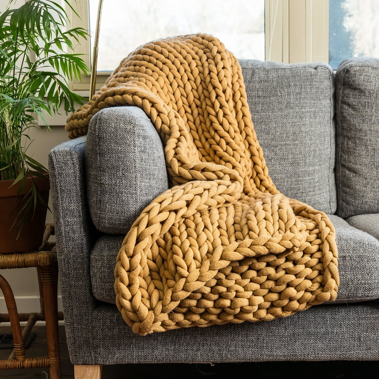 Throw Blanket - Chunky Knit Camel by Donna Sharp - Contemporary Decorative  Throw Blanket with Over-Sized Loop Pattern 