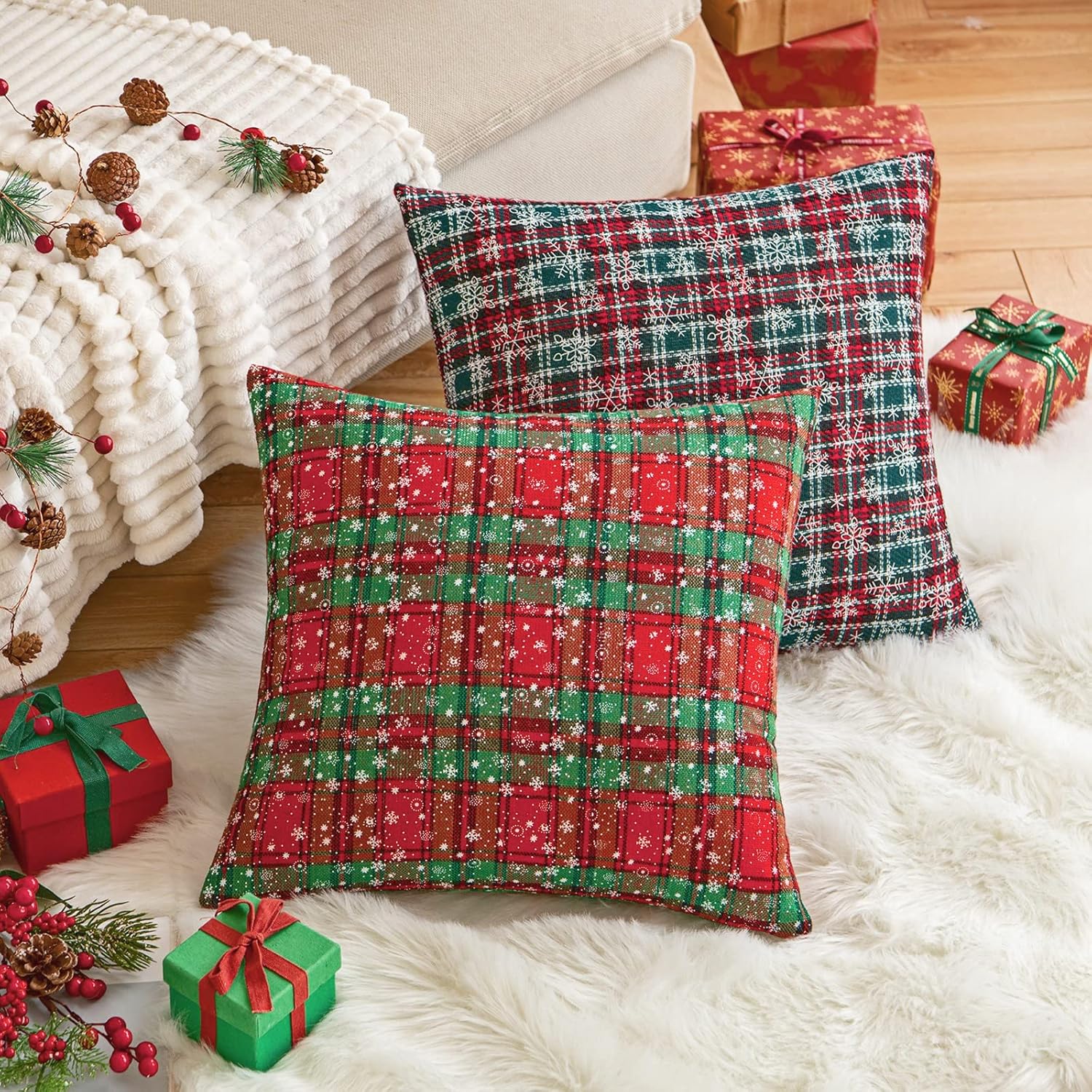 2PCS Christmas Plaid Decorative Throw Pillow Covers Snowflake for Sofa Farmhouse Decor,20x20 Inch