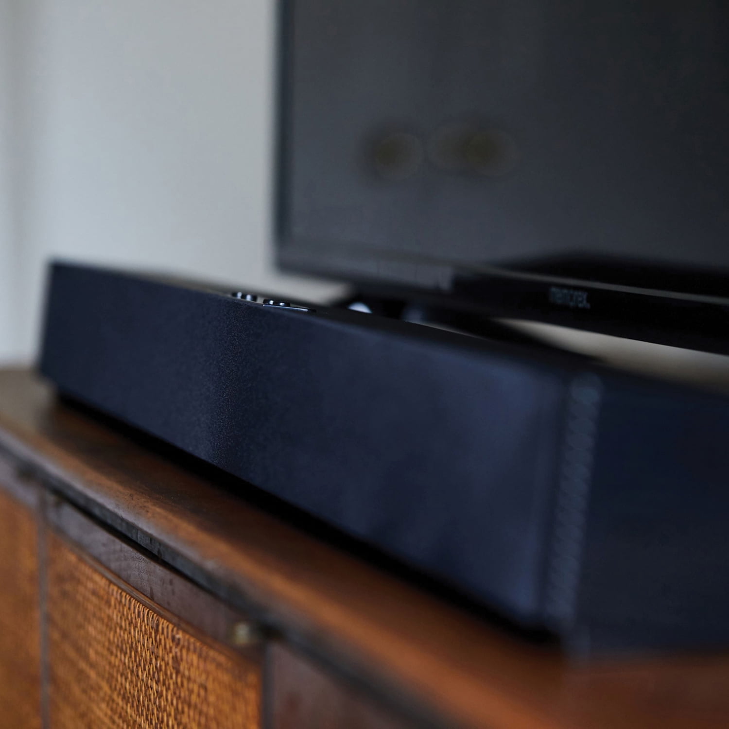 iLive Bluetooth 2.0-Channel 37-In. Sound Bar, with Remote, Black, ITB259BPT