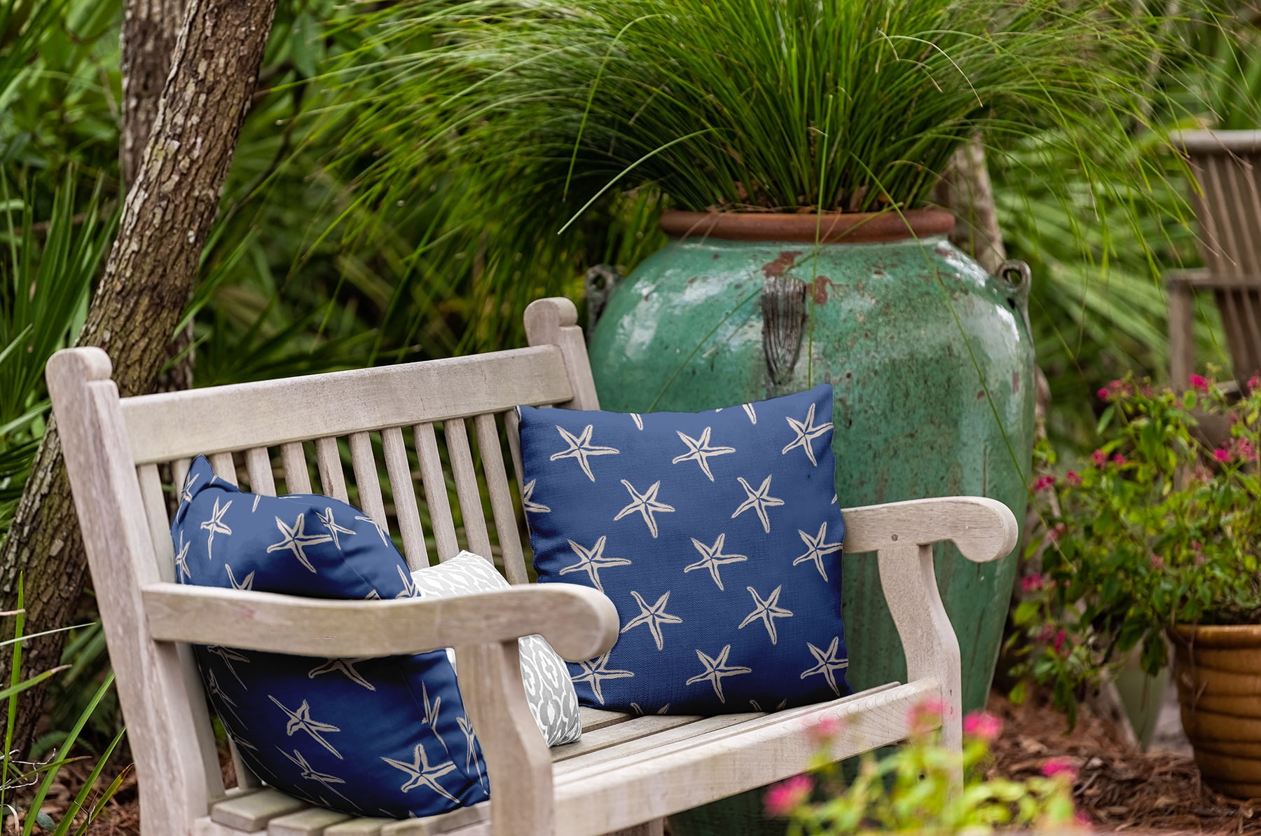20" x 20" Simply Daisy Starfish Indoor/Outdoor Pillow, Nautical Navy Qty 1