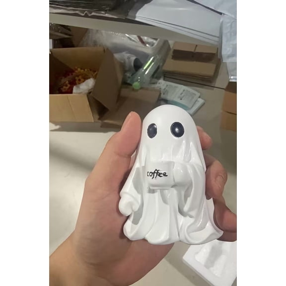 Halloween Cute Ghost Ghost Holding Coffee, 5.9 '' Cute Ghost Drink Holder Coffee, Spooky Beverage Holder Figurine, Halloween Decorations For Tabletop, Party Decor & Office & Desk Display