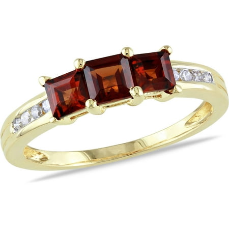 1-1/7 Carat T.G.W. Square-Cut Garnet and Diamond-Accent 10kt Yellow Gold Three Stone Ring