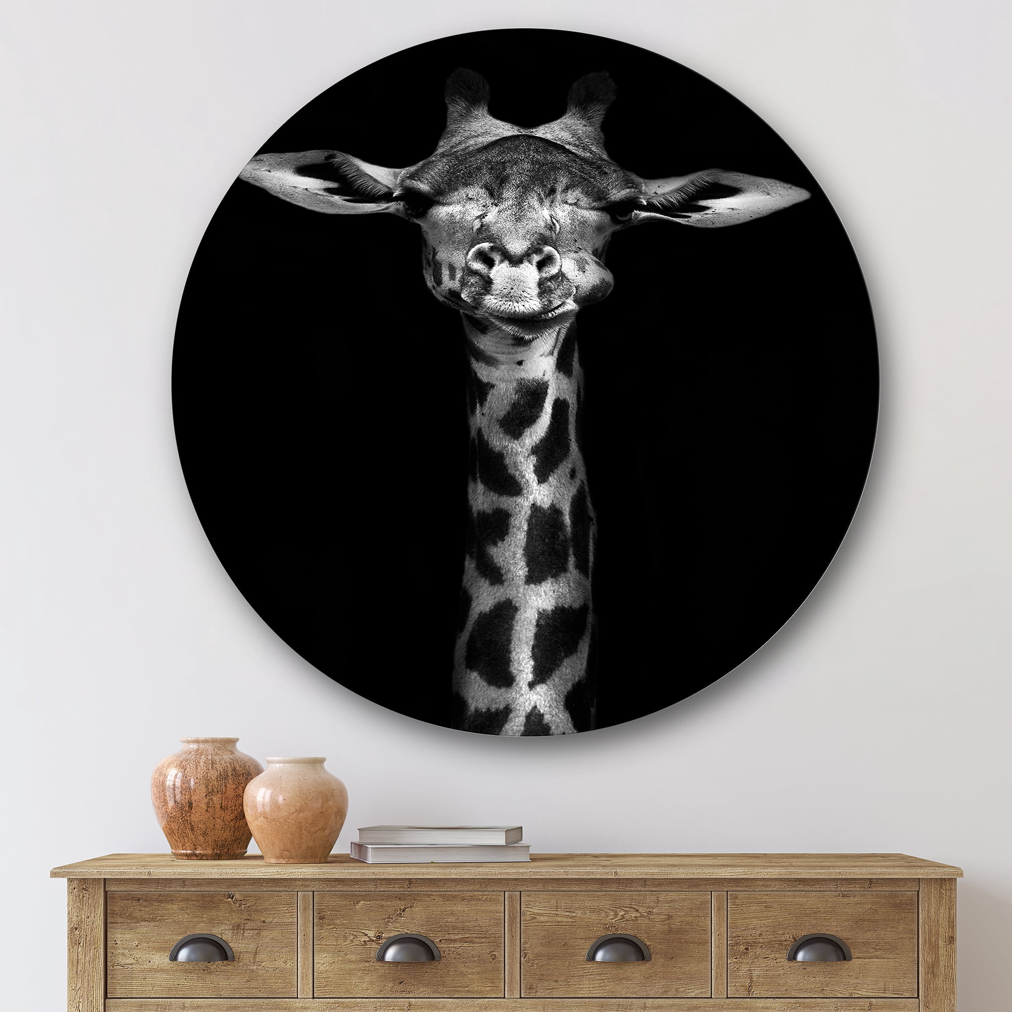 Designart 'Portrait Of A Giraffe In Monochrome' Farmhouse Circle Metal Wall Art 29x29 - Disc of 29
