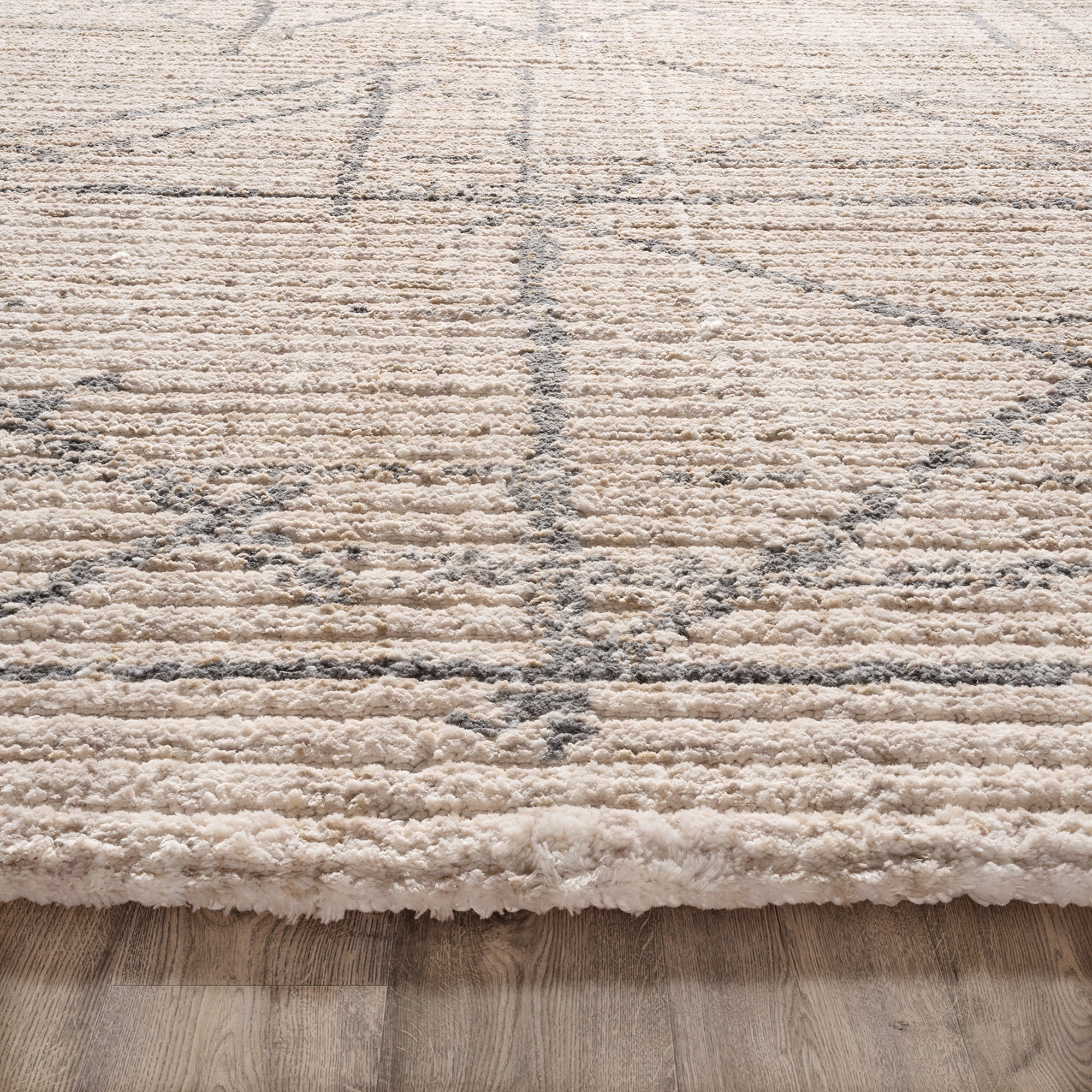 Gertmenian Olbia Trier Modern Abstract Ivory Indoor Area Rug, 5x7