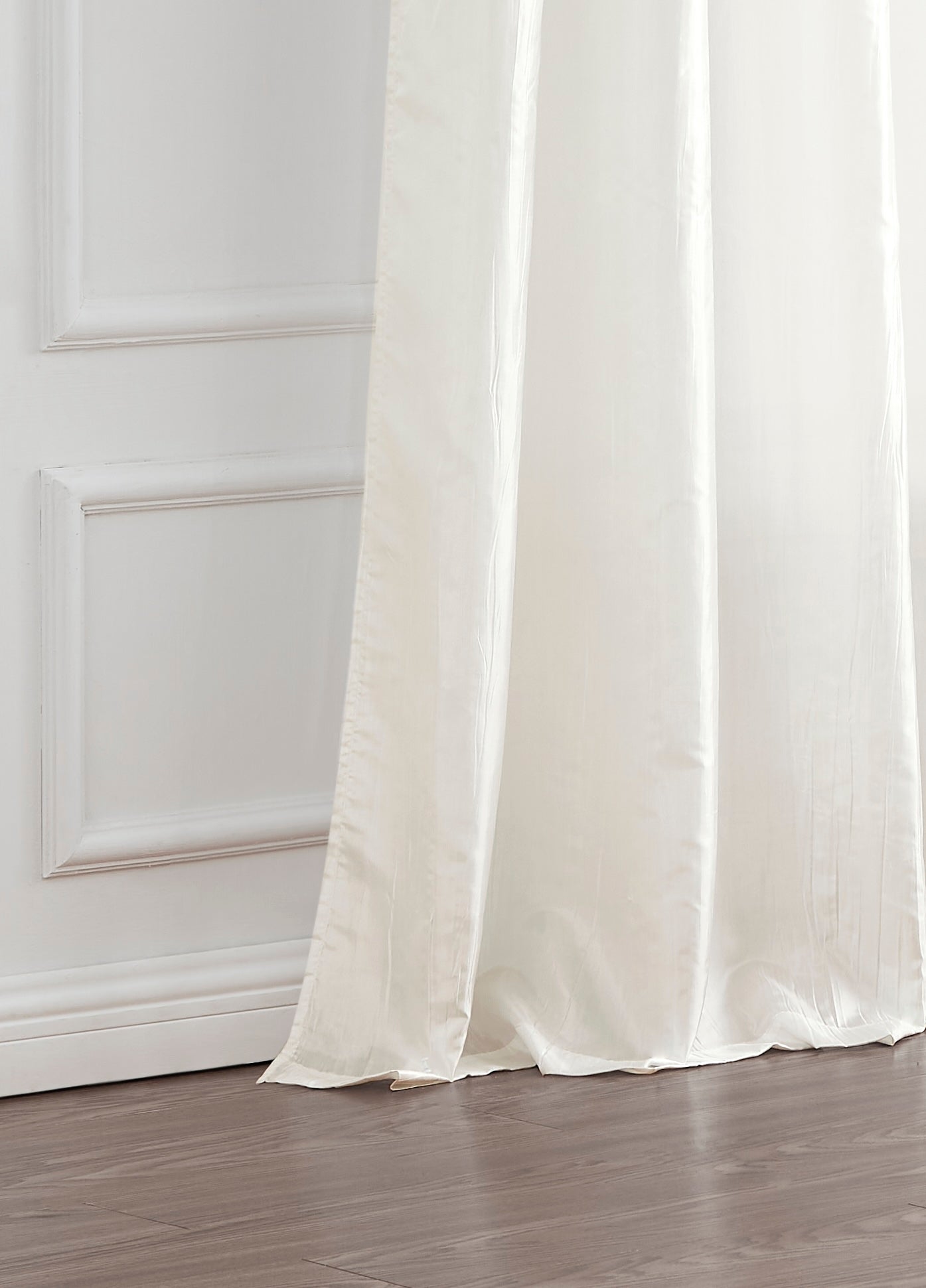 Dainty Home 2-Pack Light Filtering Grommet Curtain Panels, Crushed Taffeta, 54"x84"