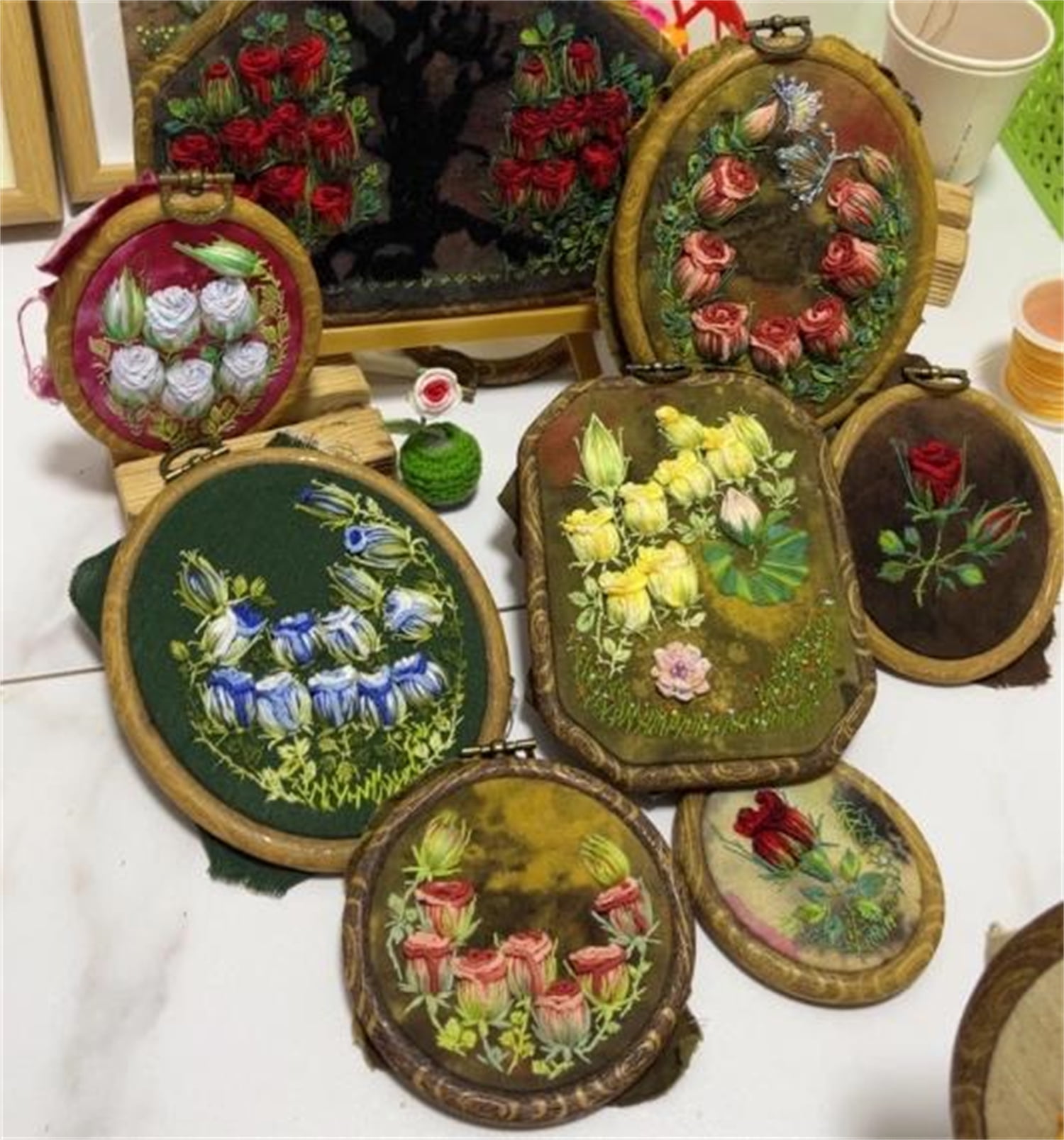 9 Pcs Embroidery Hoop Frame Set,Decorative Embroidery Hoop Display Frame for Art Craft Sewing Decorative Ornaments, Circle, Oval, Octagonal Embroidery Hoops,Mixed Sizes