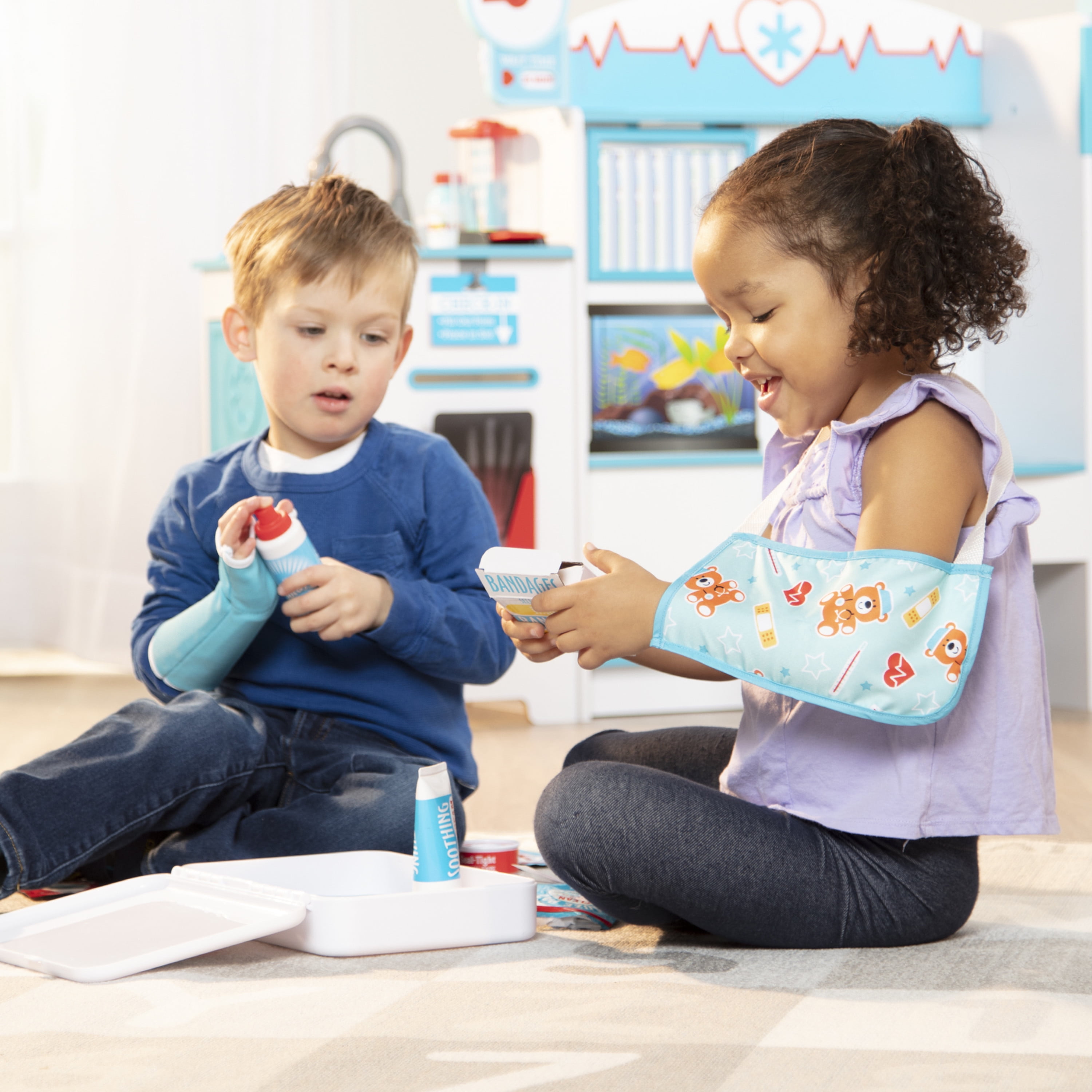 Melissa & Doug Get Well First Aid Kit Play Set – 25 Toy Pieces