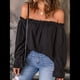 thumbnail image 5 of Blusa Informal Holgada de con Hombros Descubiertos y Volantes de Larga para Mujer. Negro M, 5 of 10