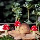 thumbnail image 4 of 1 juego de mini figuras de erizo, mini hongos decorativos de resina, figuras de animales pequeños, accesorios de jardín en miniatura., 4 of 6