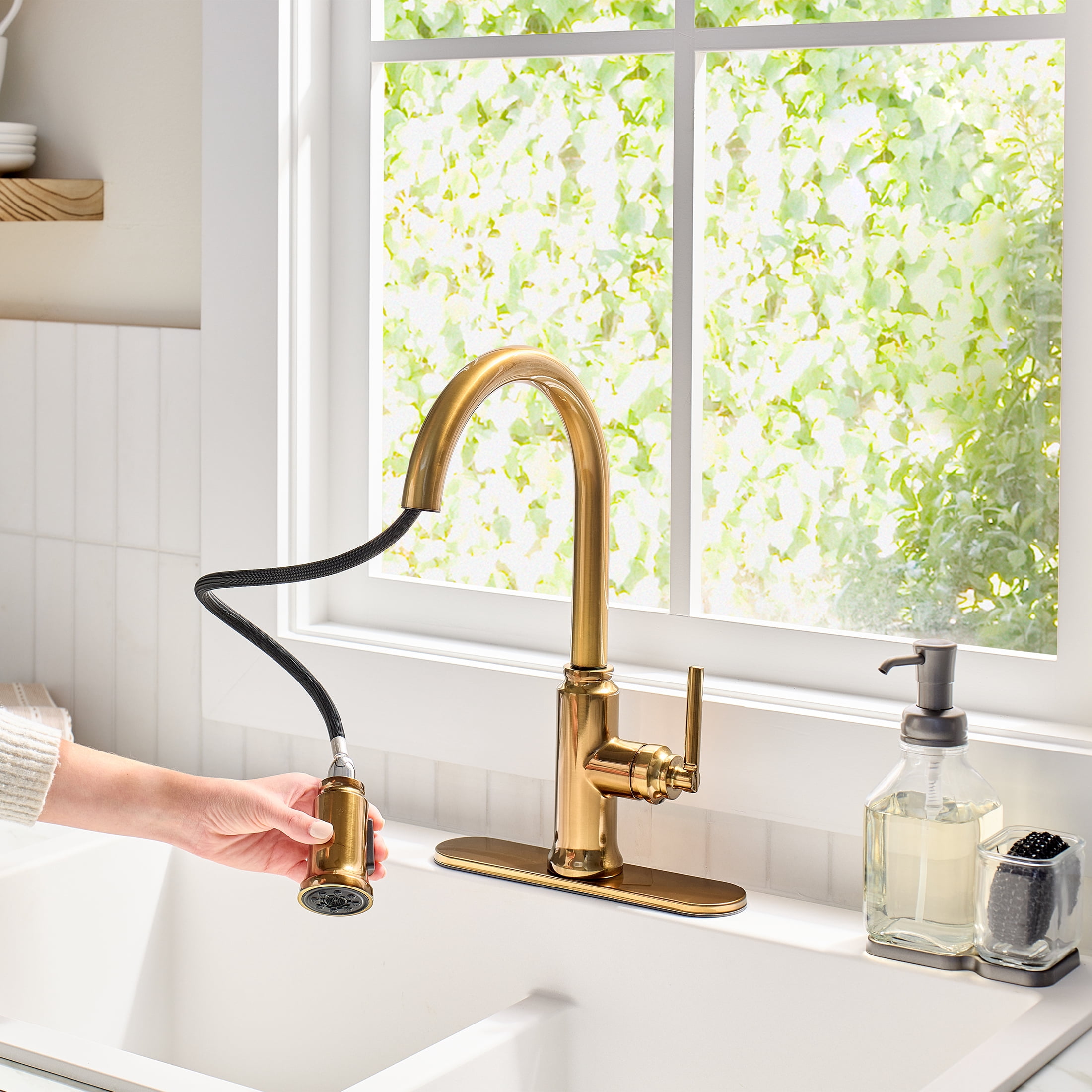Better Homes & Gardens Modern Heirloom Pull Down Kitchen Faucet, Heritage Gold