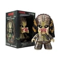 thumbnail image 1 of Figura de vinilo Titans Unmasked Predator que brilla en la oscuridad, 6.5 pulgadas, 1 of 2