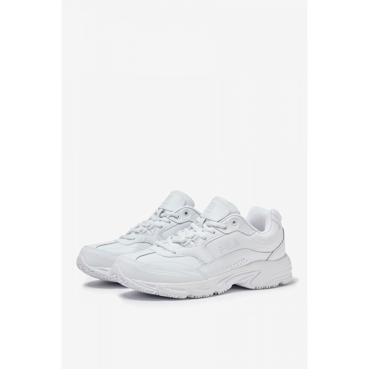 Fila slip resistant shoes white online