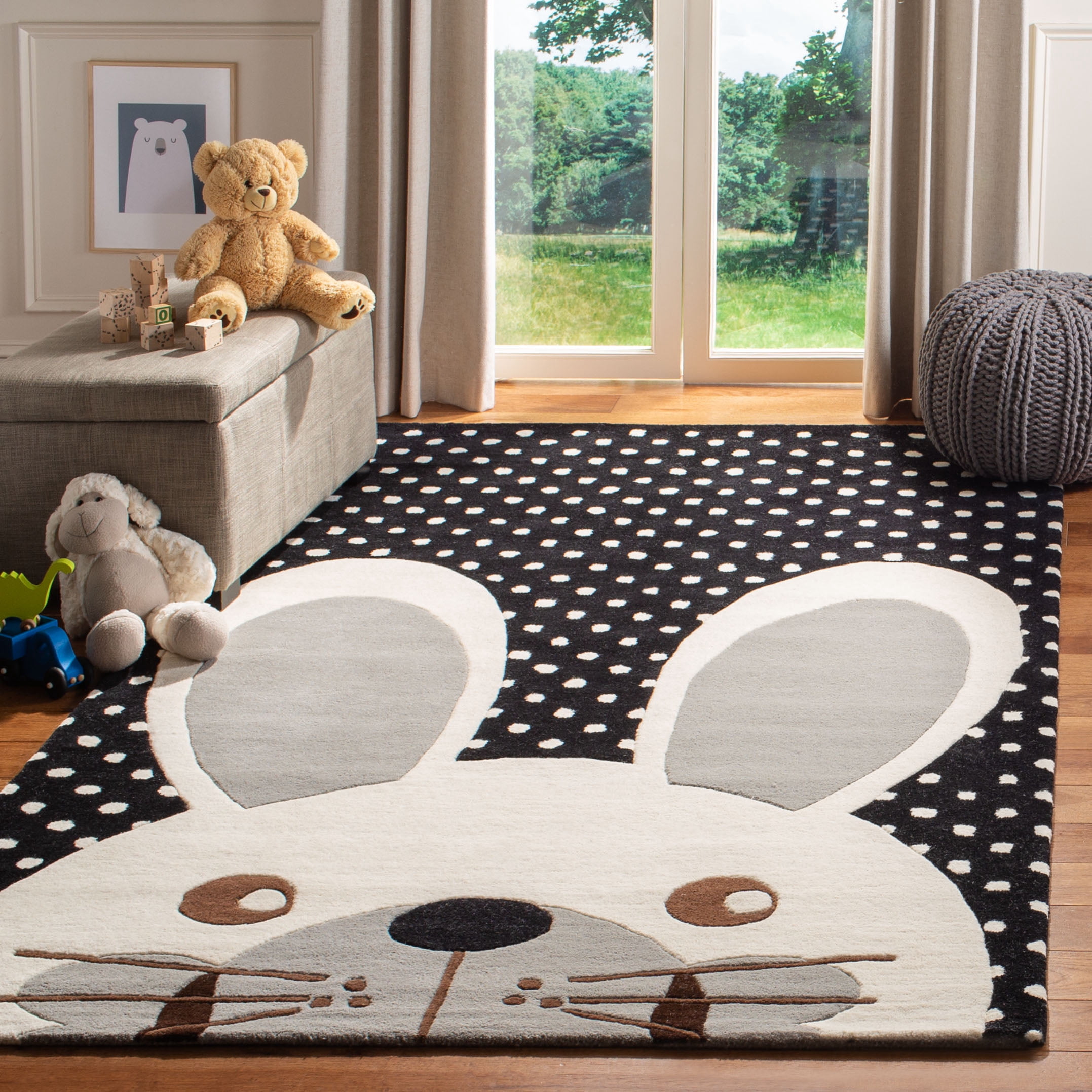 SAFAVIEH Kids Constantine Bunny Wool Area Rug, Black/Ivory, 4' x 6'