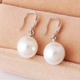 thumbnail image 1 of Pendientes colgantes de perla con gancho para mujer, regalo de joyería, 1 par, 1 of 5