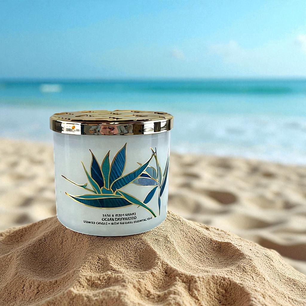 Bath and Body Works Candle - Ocean Driftwood Scented 3-Wick Candle with Natural Essential Oils (14.5 Oz / 411 g)