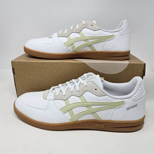 Men's ASICS Skyhand OG Casual Suede Shoe / Oyster White / 1203A451-100 / Size 12
