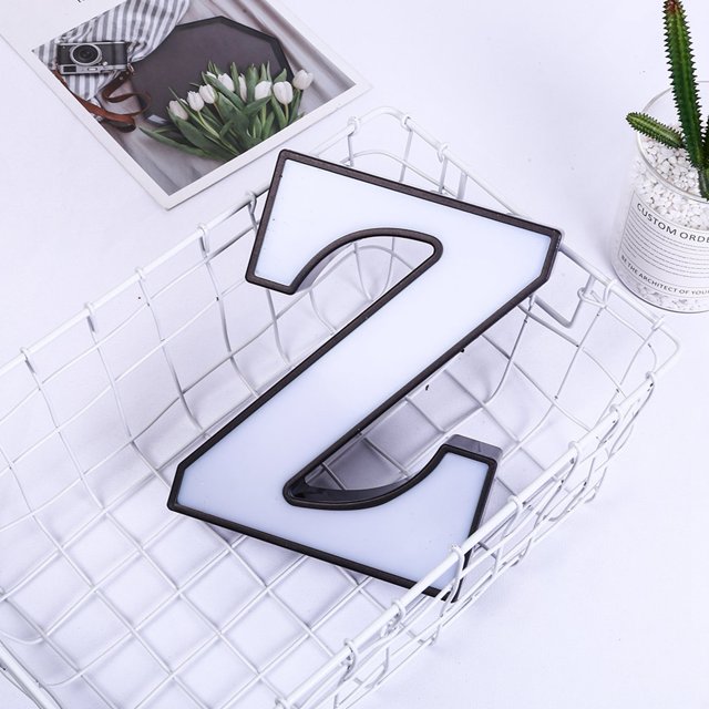 Lámpara LED de plástico con 26 letras del alfabeto inglés, luz decorativa con forma de letra para cumpleaños, propuesta de confesión