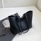 thumbnail image 4 of Bolsos de mano de gran capacidad para mujer, tendencia de moda de cuero de PU de invierno 2023, bolso de hombro, bolso de compras vintage, bolsos de oficina, 4 of 5