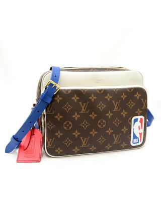 Shop Louis Vuitton Monogram Crossbody Bag Logo Messenger & Shoulder Bags  (M22576) by 環-WA