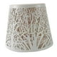 thumbnail image 3 of Pantalla metálica para lámpara colgante con diseño de árbol grabado. Pequeño blanco, 3 of 9