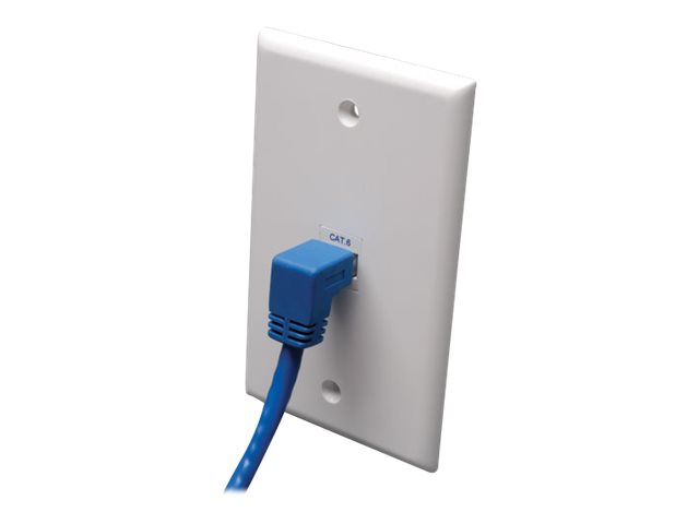 Eaton Tripp Lite Series Câble Ethernet UTP Moulé Cat6 Gigabit à Angle Bas (RJ45 à Angle Droit Down m vers RJ45 m), Bleu, 5 Pi (1,52 m) - Câble de Raccord - RJ-45 (m) vers RJ-45 (m) - 5 Pi - CAT 6 - Moulé, Torsadé - Bleu